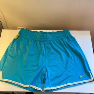 3/$20 ✨ Nike Shorts
